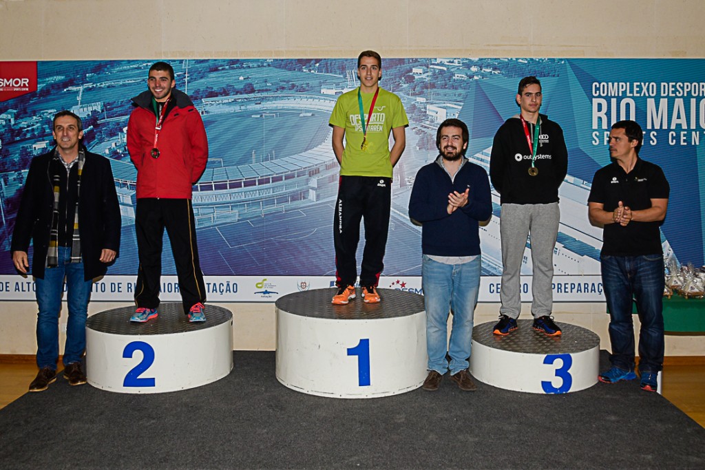 Os estudantes subiram ao pódio satisfeitos com os resultados