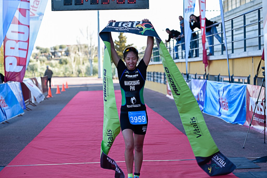 Kim Mangrobang foi a primeira mulher a passar a meta nesta etapa do campeonato nacional de clubes
