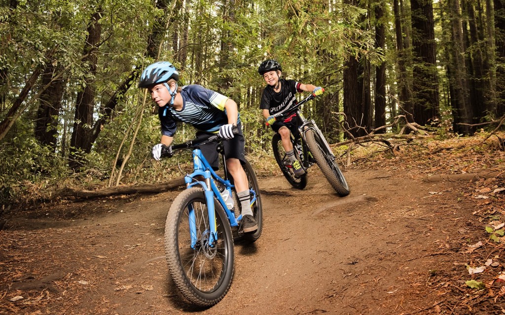 Andar de bicicleta pode ser muito divertido para as camadas mais jovens