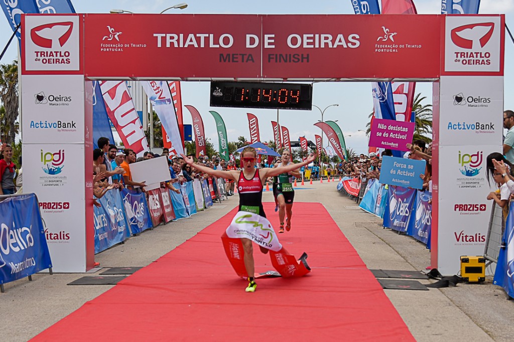 Andreia Ferrum ficou visivelmente satisfeita com o seu primeiro título individual de Triatlo 
