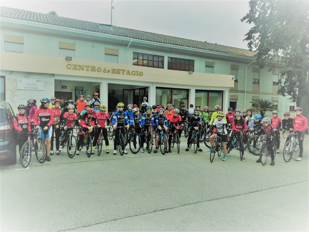O ciclismo foi um dos treinos presentes neste Estágio Nacional Jovem