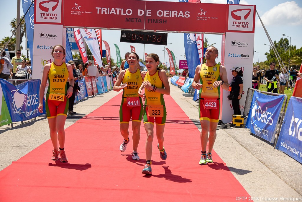 O ano passado a família Santos fez a prova toda junta pela primeira na distância super sprint