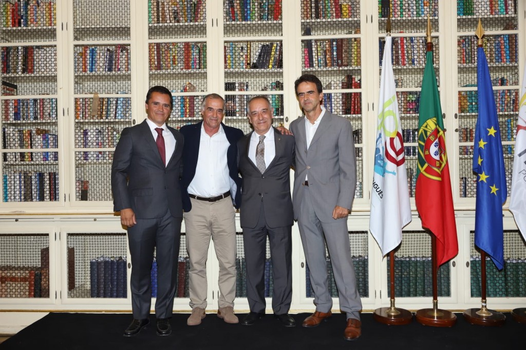 Vasco Rodrigues (7º e atual presidente da FTP), José Luis Ferreira (5º presidente da FTP), Carlos Raimundo (presidente da Associação Portuguesa de Triatlo, entidade  anterior à FTP) e Adriano Cunha (4º presidente da FTP).