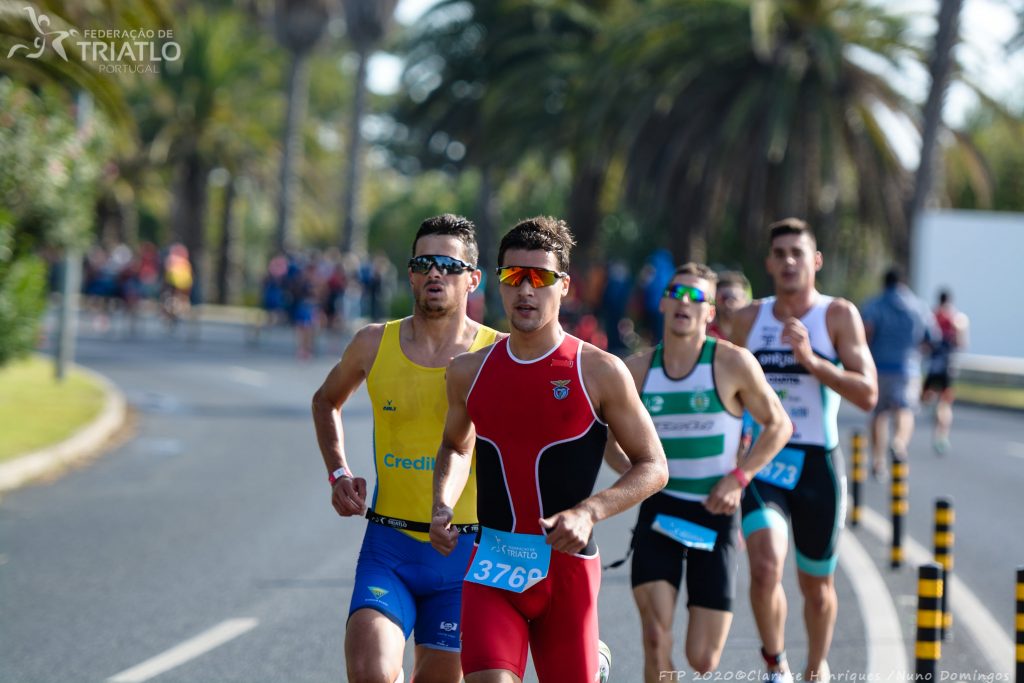 O segundo grupo da prova com Alexandre Nobre, Rafael Domingos, João Mansos, Tiago Fonseca e Joao Ferreira, que ocuparam o 5º, 6º, 7º, 8º e 9º da geral